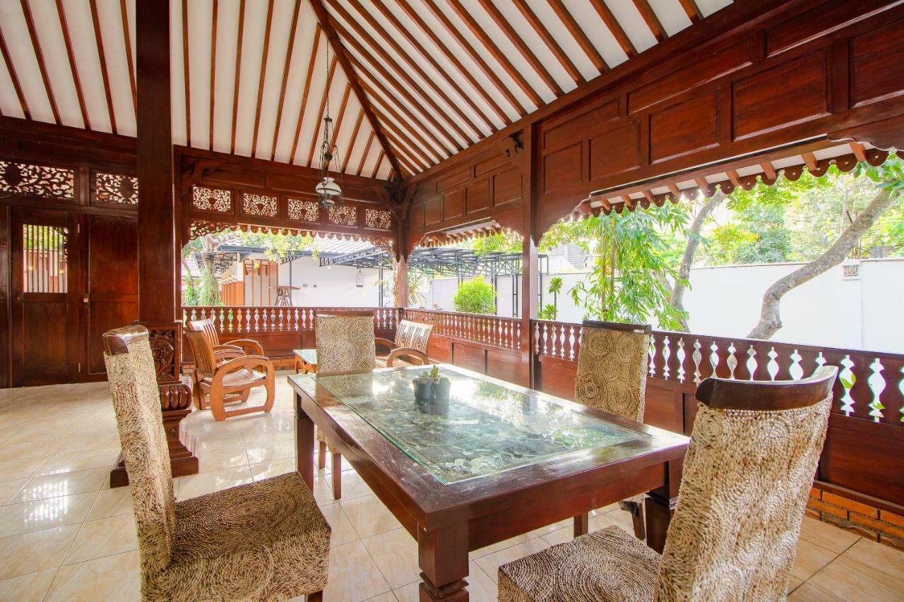 Oyo 1473 Omah Tentrem Syariah Melati Exteriör bild